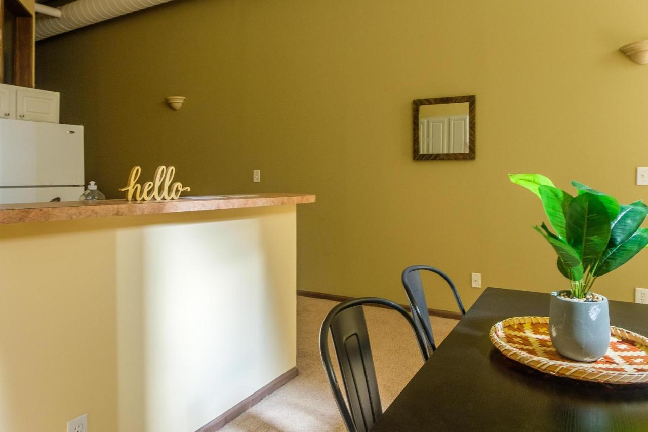 Апартаменты Walkable 1Br Apt Downtown By Frontdesk Кливленд Экстерьер фото